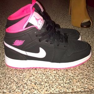 Nike Black & Pink